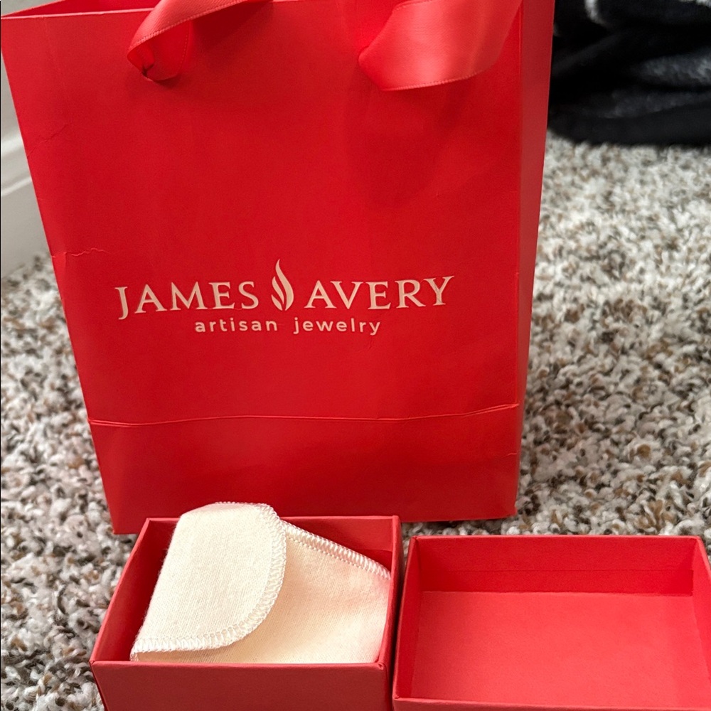 Jewelry James Avery retired XOXO sterling silver charm xoxo with box and bag - Picture 7 of 8